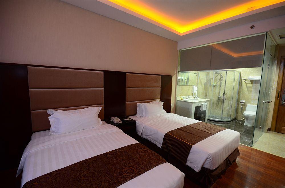 Sunlight Hotel Puerto Princesa Екстериор снимка