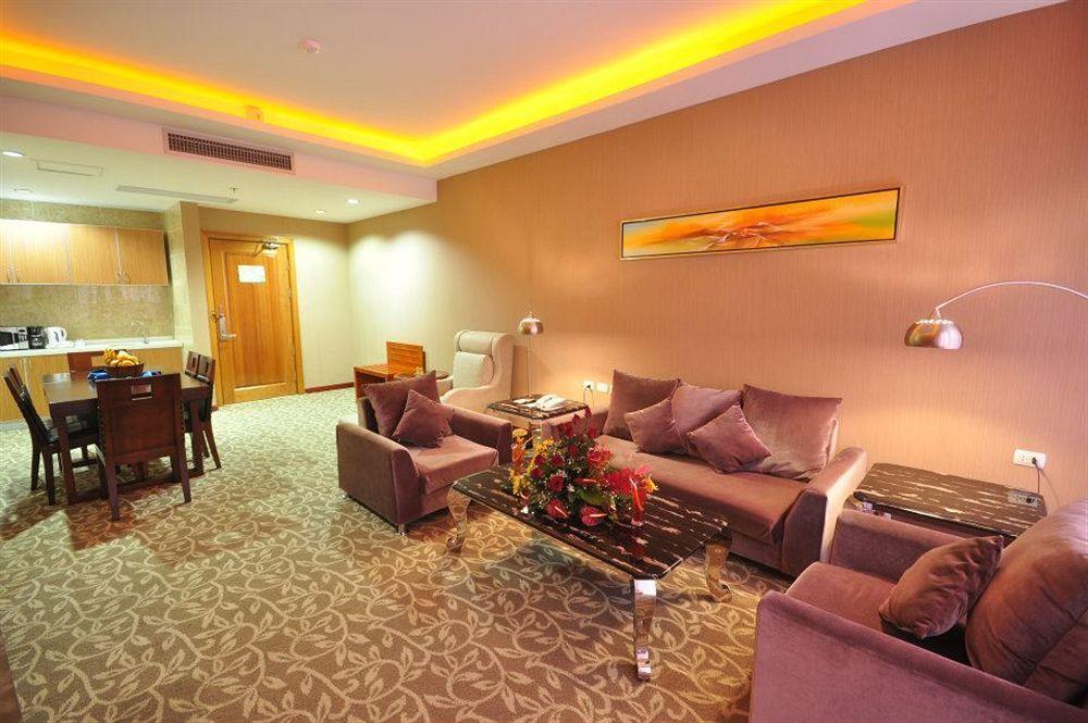 Sunlight Hotel Puerto Princesa Екстериор снимка