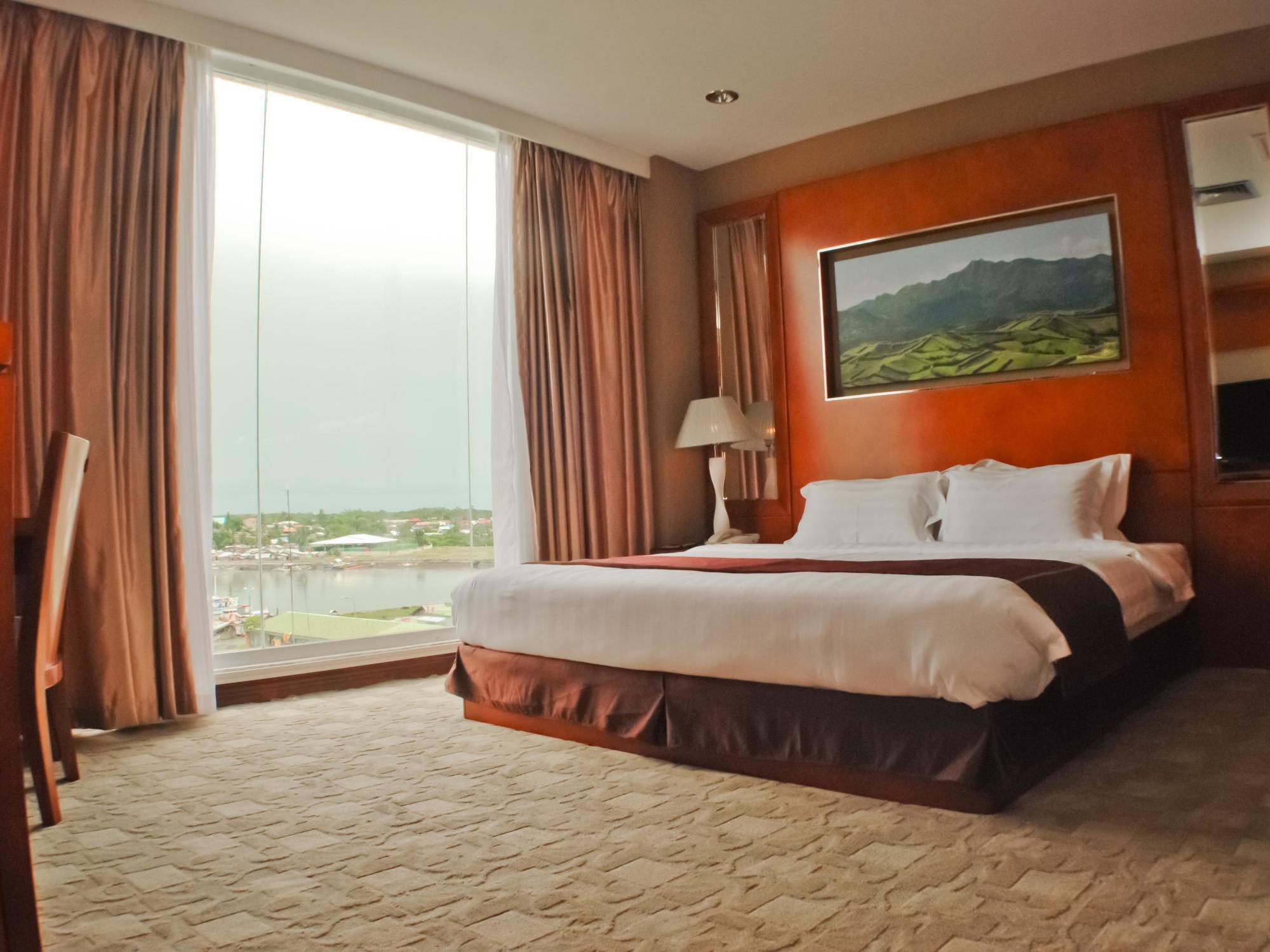 Sunlight Hotel Puerto Princesa Екстериор снимка