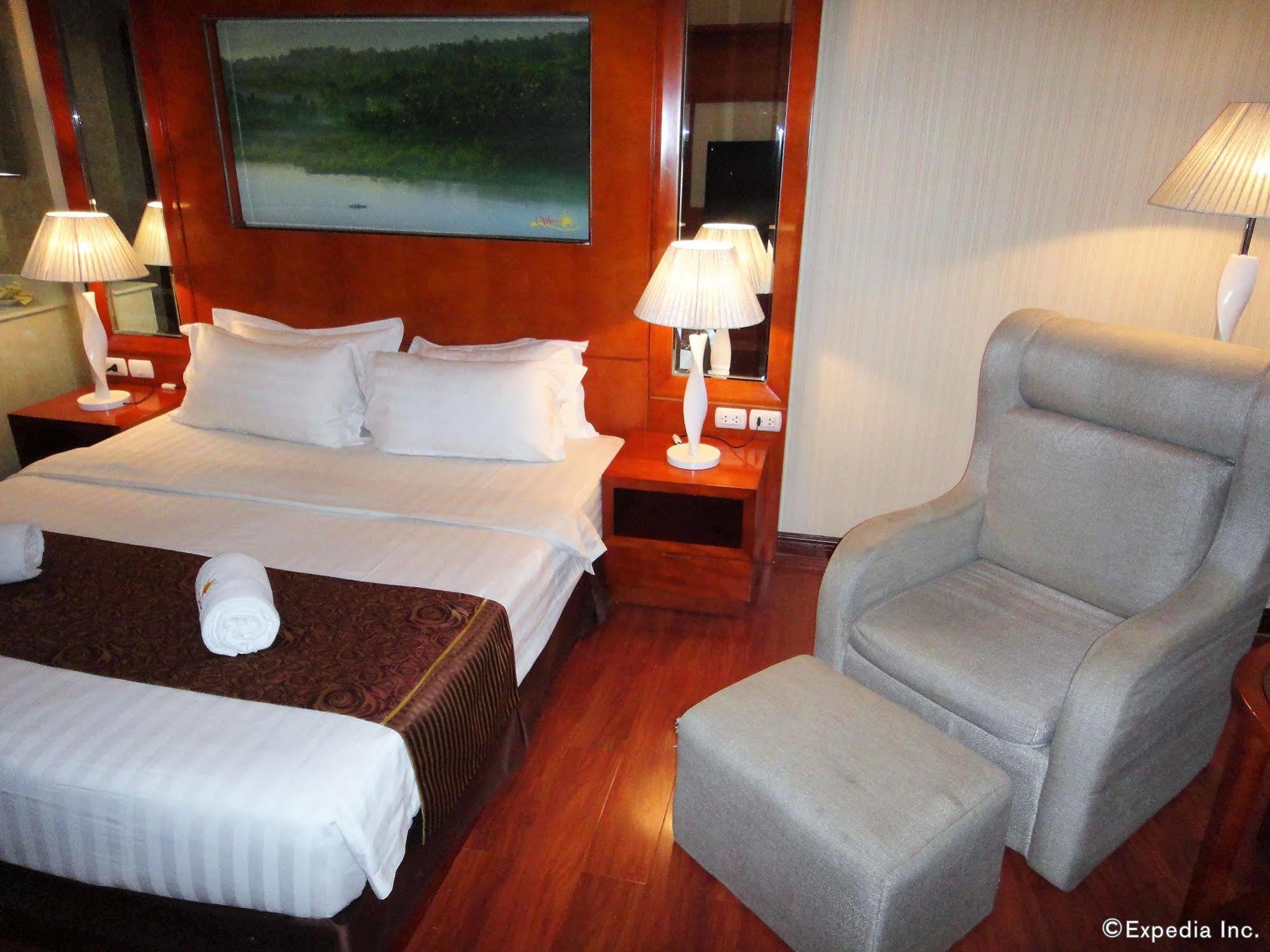 Sunlight Hotel Puerto Princesa Екстериор снимка